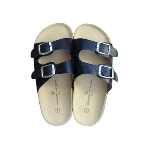 Adrienne Vittadini Girl Size 3 Black Double Strap Buckle Slide Sandals Brooklyn